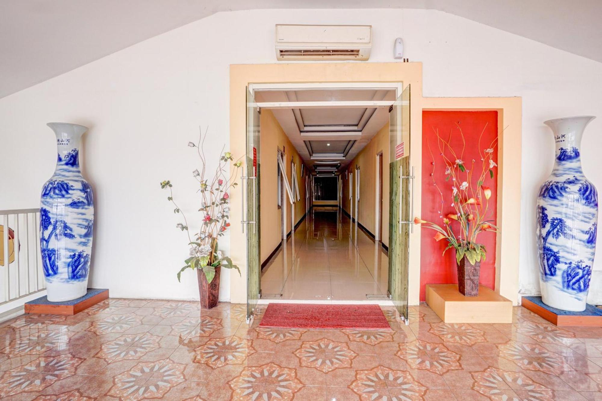 Hotel O Siwalankerto Near Surabaya Carnival Bagian luar foto